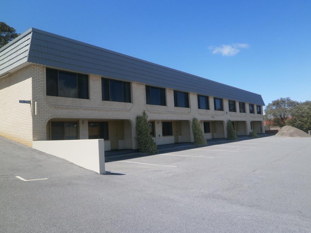 Dog Rock Motel Όλμπανι Εξωτερικό φωτογραφία
